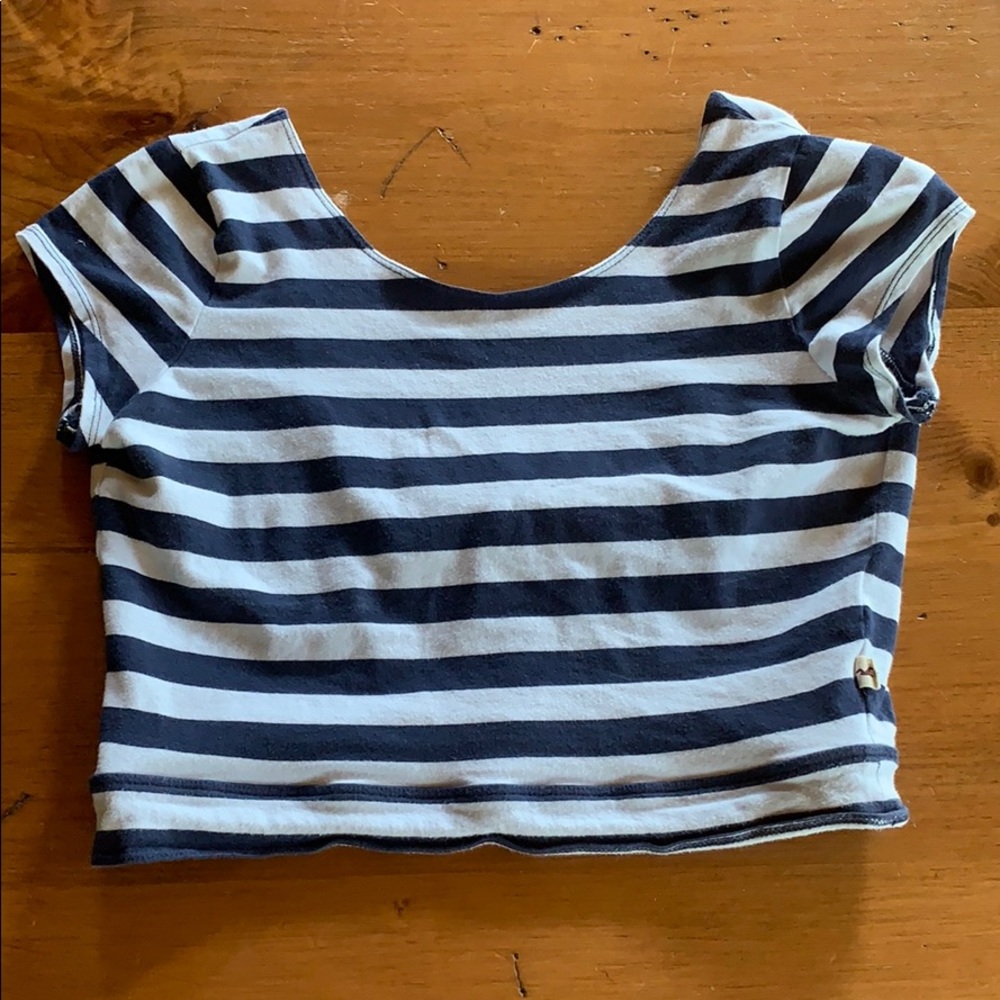 Hollister crop top size M